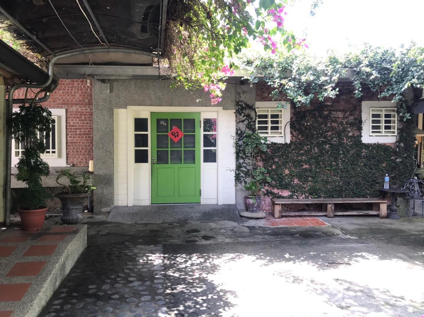 嘉義竹崎白樹腳驛棧萬坪生態包棟烤肉親子民宿 Fujin Exteriör bild